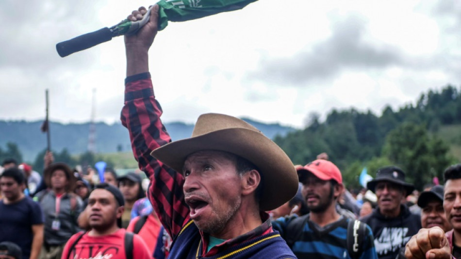 Bloqueios se intensificam em quarto dia de protestos p&oacute;s-eleitorais na Guatemala