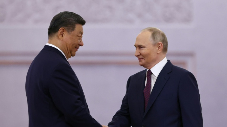 Putin e Xi mostram sintonia contra Ocidente; Ucr&acirc;nia denuncia viola&ccedil;&atilde;o da tr&eacute;gua