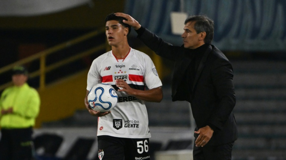 Nicolas, lateral do S&atilde;o Paulo, &eacute; detido ap&oacute;s atropelar e matar idoso