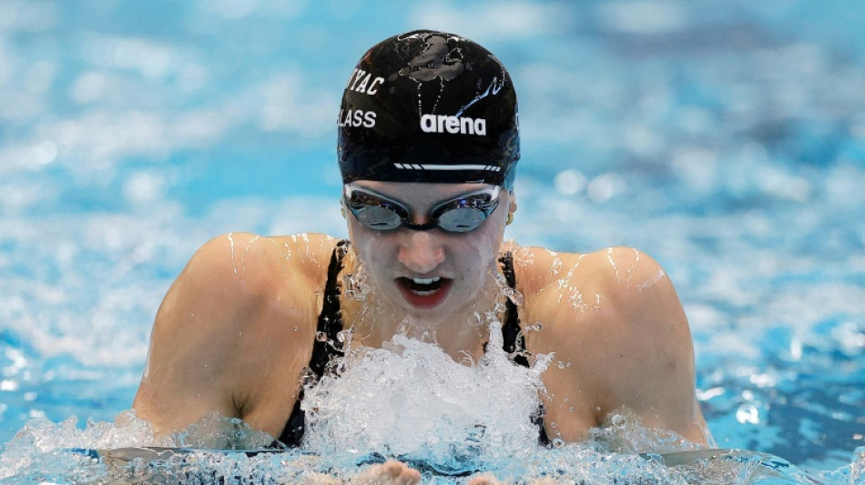 Douglass wins 200m breaststroke in American record at Knoxville Pro Swim