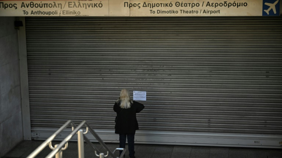 Gr&egrave;ve en Gr&egrave;ce: &eacute;chauffour&eacute;es lors des manifestations contre la flamb&eacute;e des prix 