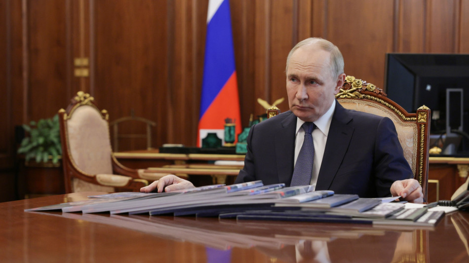 'Putin pressa Iran, accetti intesa su arricchimento zero'