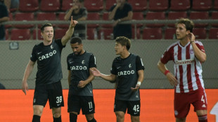 Beeindruckend souver&auml;n: Freiburg schl&auml;gt Pir&auml;us verdient 