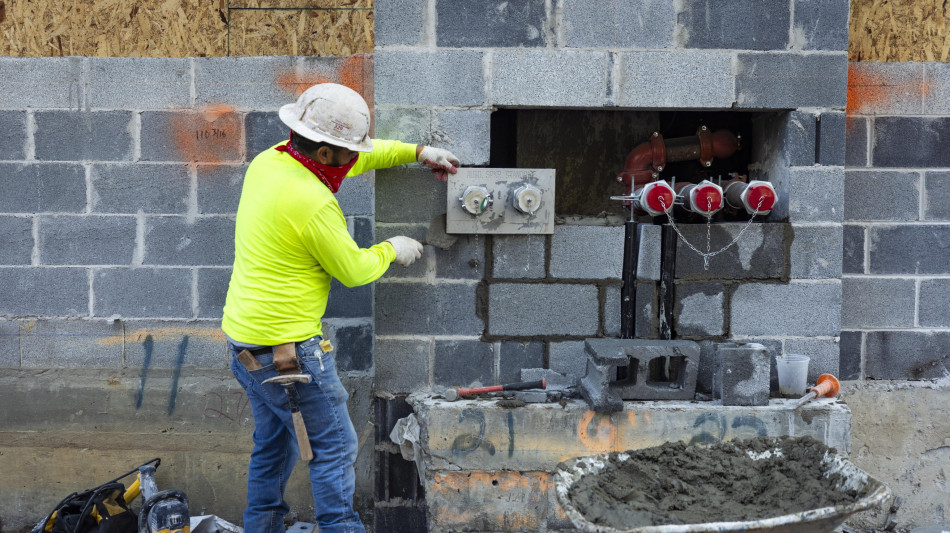 Richieste sussidi disoccupazione in Usa calano a 221.000 unità