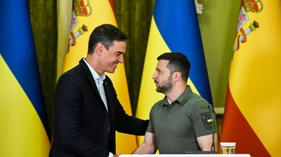 Chefe de governo espanhol reafirma apoio da UE &agrave; Ucr&acirc;nia