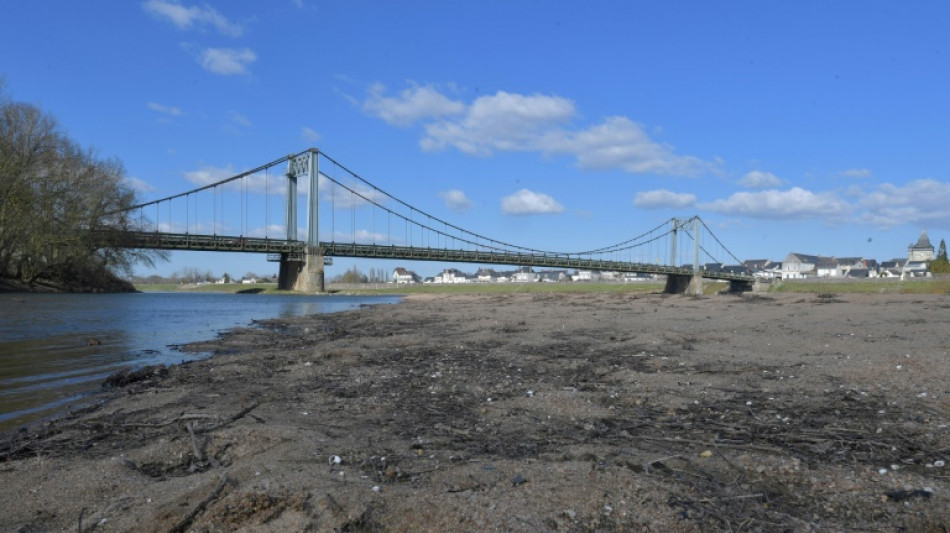 S&eacute;cheresse: le plan Eau pr&eacute;sent&eacute; "dans quelques jours", promet B&eacute;chu