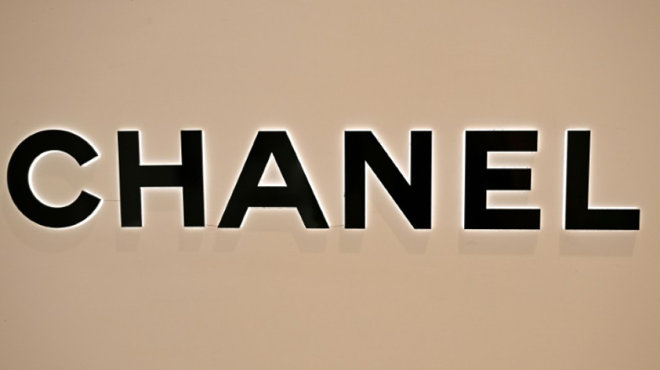 Paris: braquage &agrave; la voiture-b&eacute;lier d'une boutique Chanel