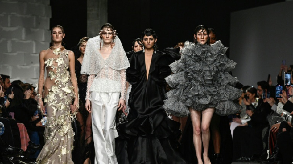 Urteil: Entschädigung für Model wegen Fotos von ungewollt entblößter Brust