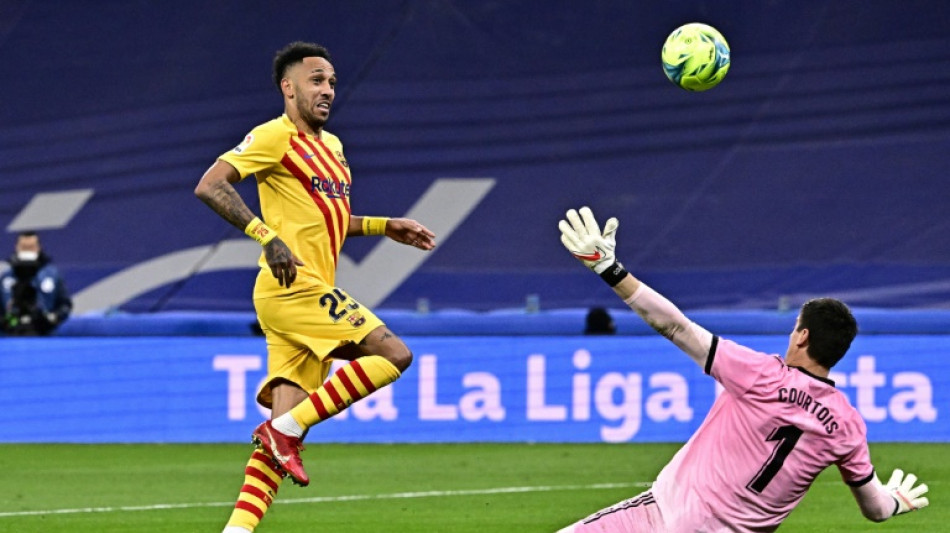 El Barcelona borra al Real Madrid en el Bernab&eacute;u 