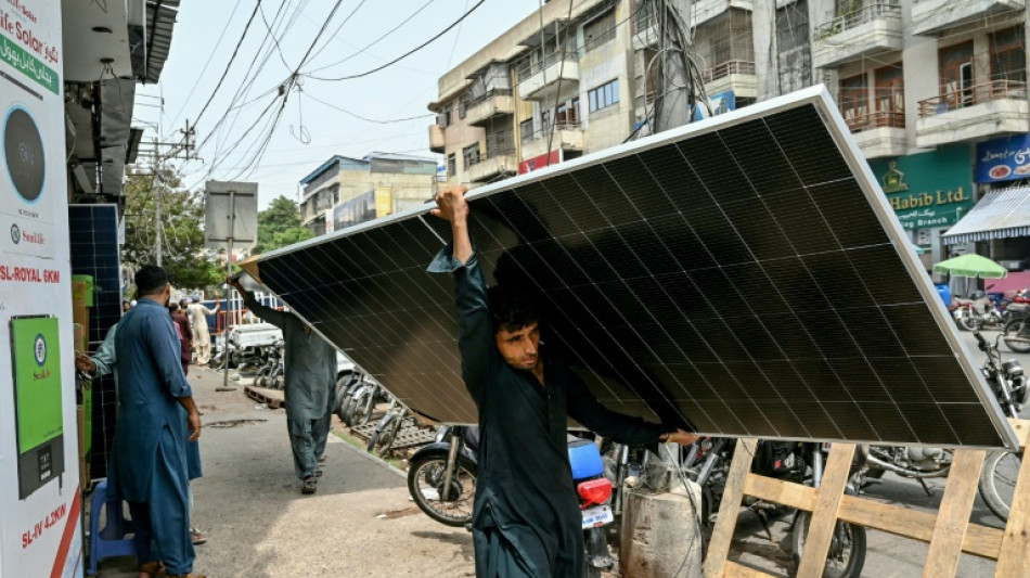 Au Pakistan, le gouvernement pris de court par la ruée vers l'énergie solaire