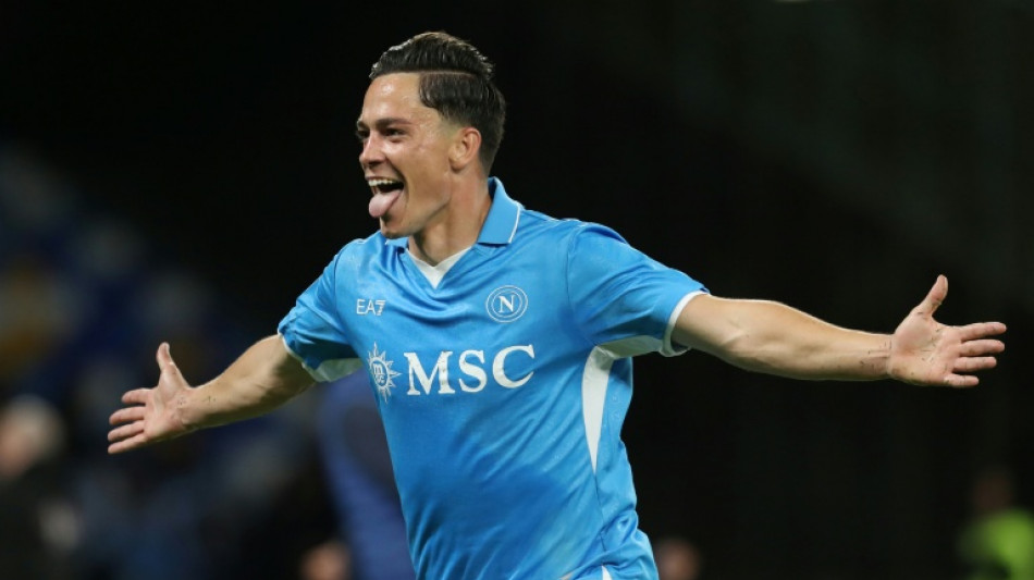 Atlético de Madrid anuncia contratação do atacante italiano Giacomo Raspadori