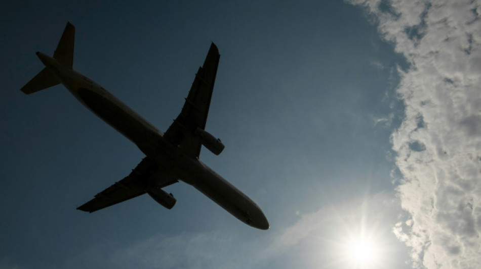 Luftverkehrswirtschaft kritisiert geplante Steuererh&ouml;hung auf Flugtickets
