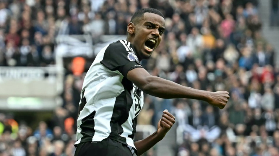 Arsenal perde na visita ao Newcastle (1-0) e se complica na luta pelo t&iacute;tulo da Premier