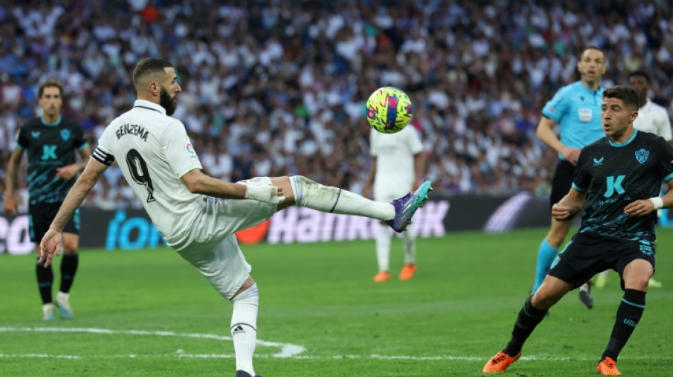 El Bar&ccedil;a resiste la presi&oacute;n del Real Madrid y da otro paso hacia el t&iacute;tulo