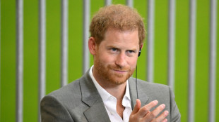 Apparition surprise du prince Harry pour une audience contre un tablo&iuml;d