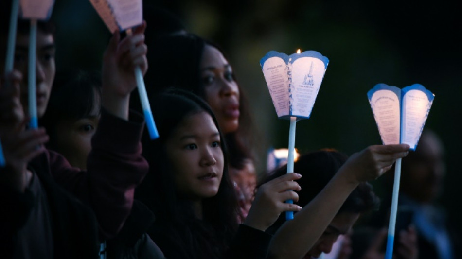 Lourdes: des milliers de p&egrave;lerins de tous les &acirc;ges c&eacute;l&egrave;brent l'Assomption