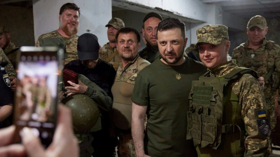 L'Ukraine s'attend &agrave; ce que Moscou "intensifie ses attaques" avant une d&eacute;cision de l'UE