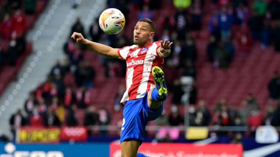 Renan Lodi es cedido al Nottingham Forest tras renovar con el Atl&eacute;tico de Madrid