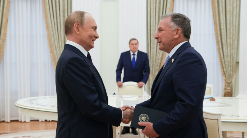 Trump est&aacute; disposto a se reunir com Putin 'muito em breve'