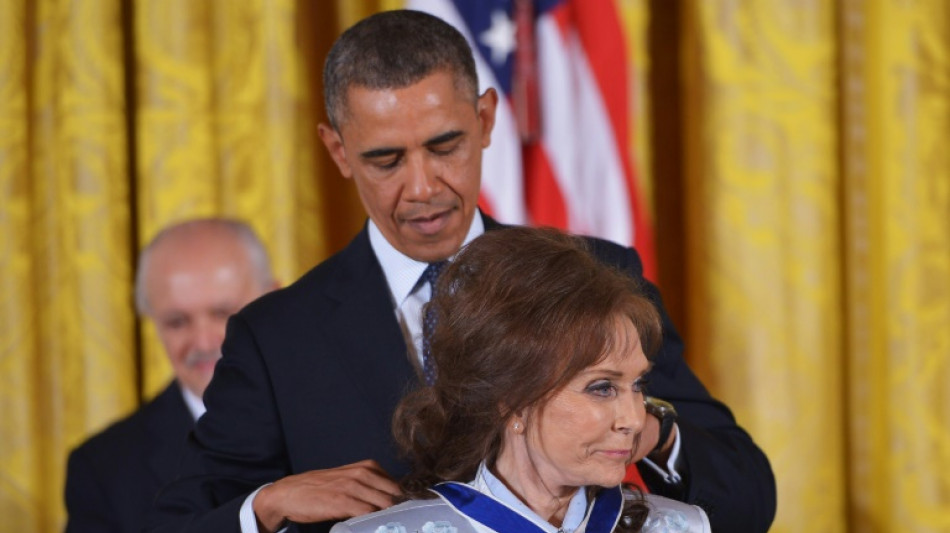 Loretta Lynn, leyenda de la m&uacute;sica country de EEUU, muere a los 90 a&ntilde;os