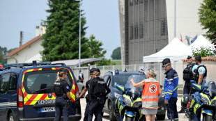 Aluno de 14 anos mata assistente educacional a facadas na Fran&ccedil;a