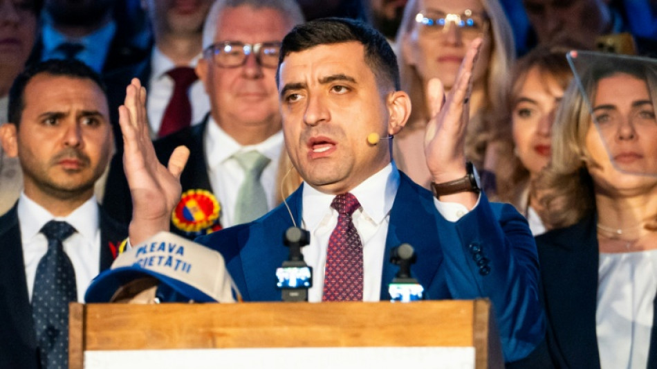 El Tribunal Constitucional de Rumania rechaza un recurso del candidato nacionalista, tras su derrota en las presidenciales