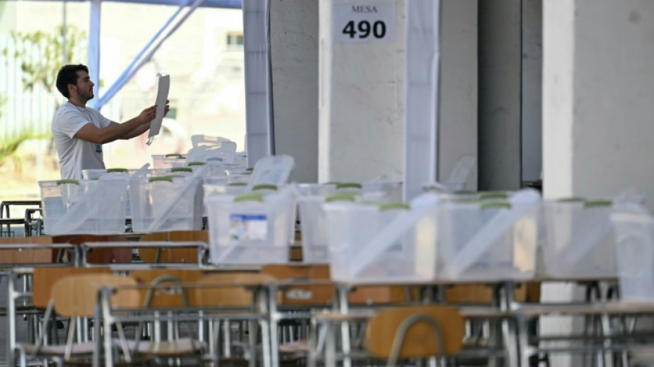 Chile elege presidente afetado pela criminalidade e com extrema direita em ascensão
