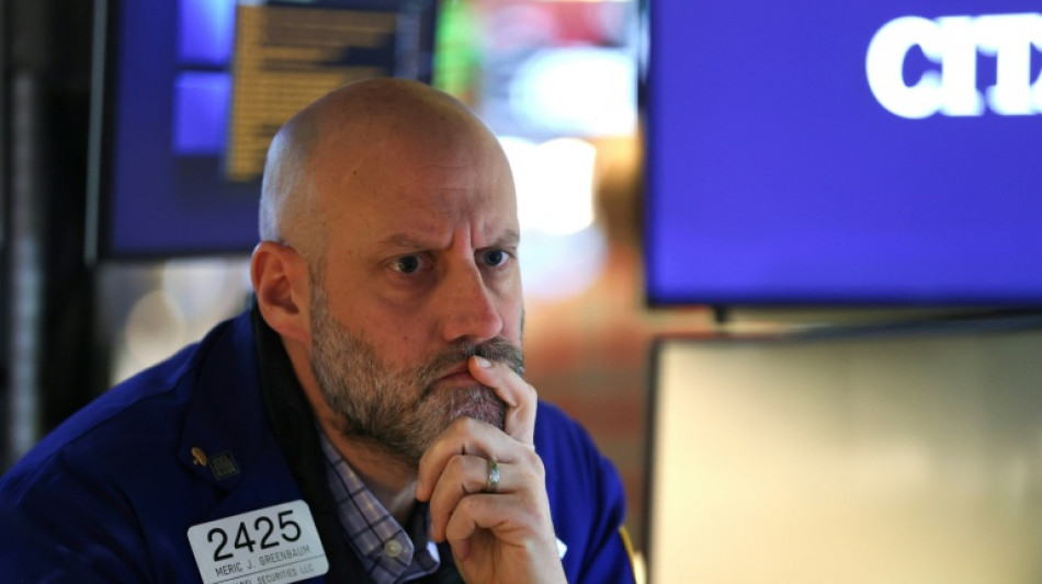 Wall Street plomb&eacute;e par la chute de Microsoft