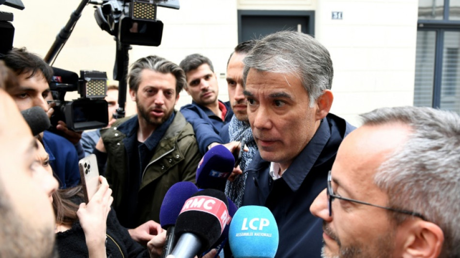 Au bord de l'explosion, le PS soumet &agrave; son parlement l'accord avec LFI