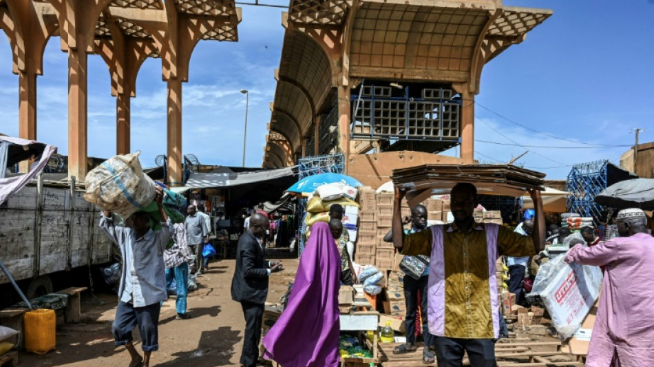 &Aacute;frica Ocidental prioriza diplomacia no N&iacute;ger, sem descartar uso da for&ccedil;a
