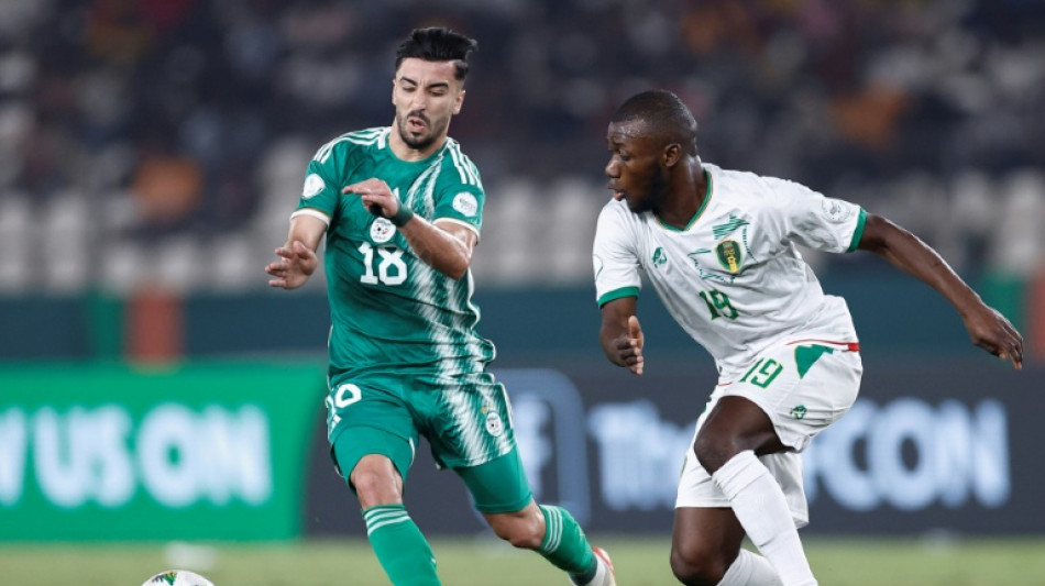 Dank Amoura-Doppelpack: Algerien l&ouml;st WM-Ticket