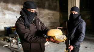El colapso del r&eacute;gimen de Al Asad expone arsenales de la droga captagon