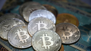 Bitcoin alcan&ccedil;a novo recorde e ultrapassa os US$ 72 mil