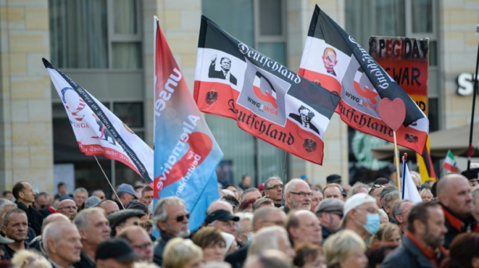 Fremdenfeindliche Attacke auf 16-J&auml;hrigen: Pegida-Demonstranten in Dresden angeklagt