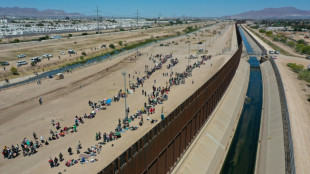 Republicanos da C&acirc;mara aprovam projeto que amplia muro na fronteira EUA-M&eacute;xico
