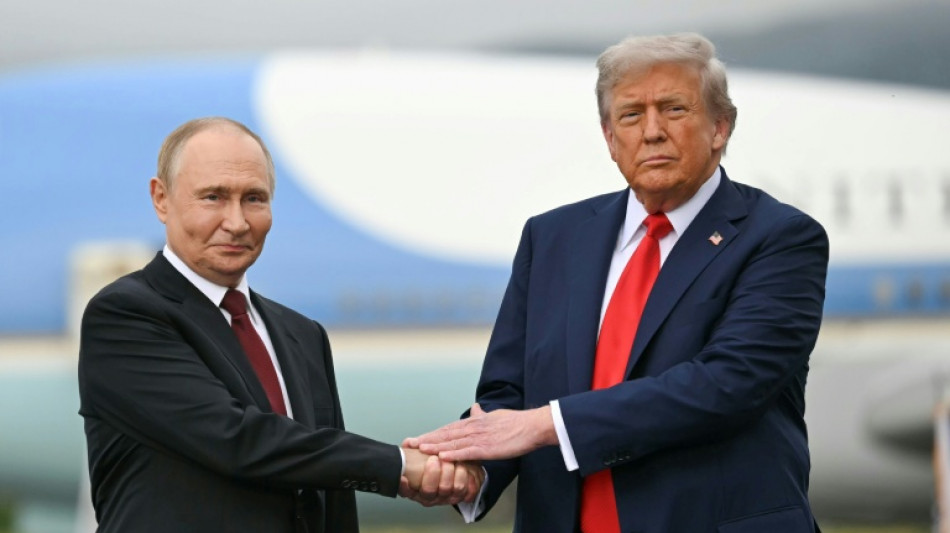 Roter Teppich und Applaus: Trump empf&auml;ngt Putin in Alaska demonstrativ freundlich