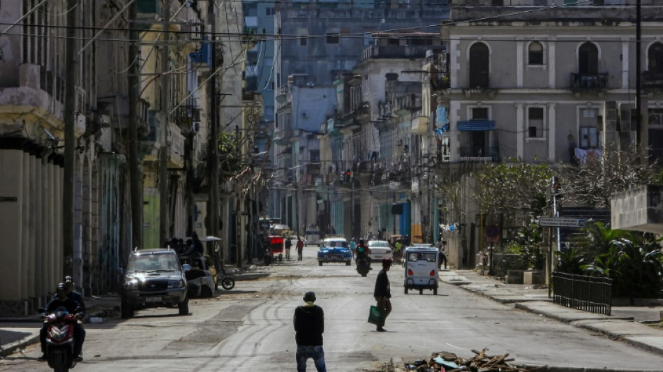 Cuba se queda sin combustible para aviones, en medio de la presi&oacute;n de EEUU