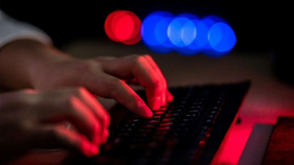 Loi europ&eacute;enne et espionnage de journalistes: la profession en appelle &agrave; Macron, RSF &agrave; Darmanin