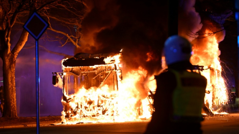 Violences en Su&egrave;de apr&egrave;s des manifestations d'extr&ecirc;me droite: 40 bless&eacute;s