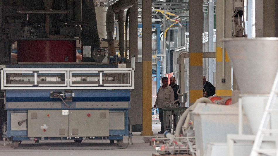 Troppo caldo nei capannoni, dipendenti in sciopero nel Milanese