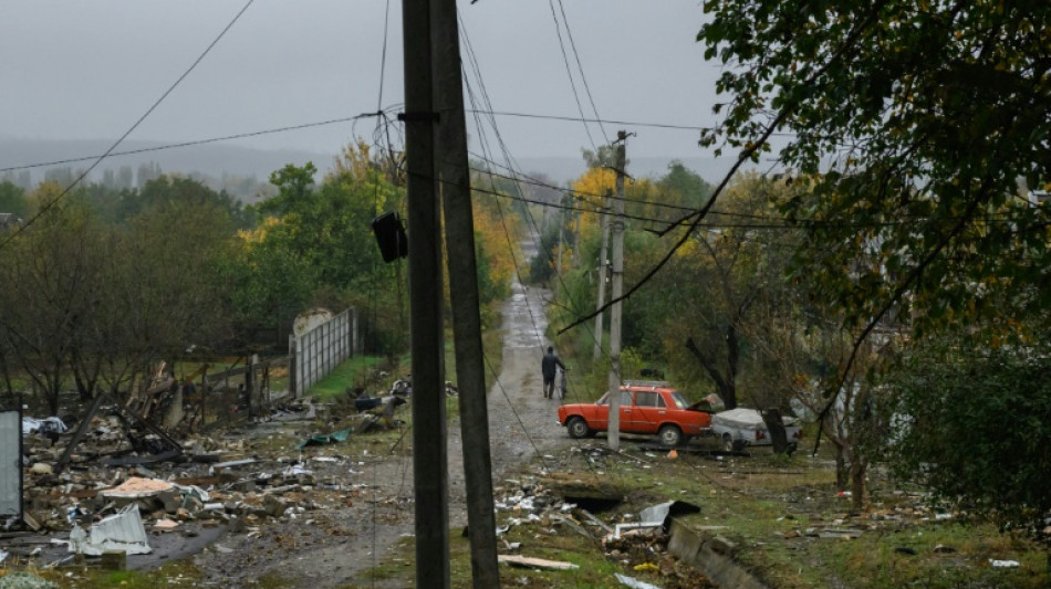 A Kramatorsk, dans l'est ukrainien, premi&egrave;res &eacute;vacuations face &agrave; un danger omnipr&eacute;sent
