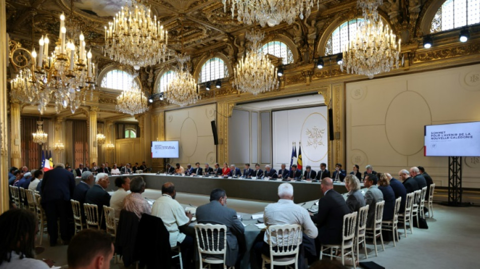 Acordo 'histórico' na França entre apoiadores e opositores da independência da Nova Caledônia