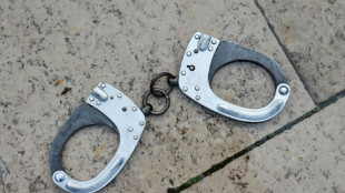 Drei Festnahmen bei Durchsuchungen gegen Drogenhandel in Darknet