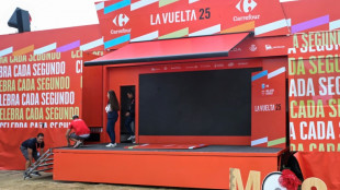 Tour d'Espagne: la 16e &eacute;tape &eacute;court&eacute;e &agrave; cause de nouvelles manifestations propalestiennes, Bernal s'impose