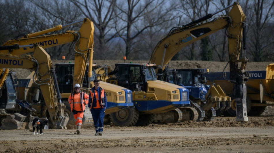 A69: le rapporteur pour la reprise du chantier d'une autoroute justifi&eacute;e "par nature"