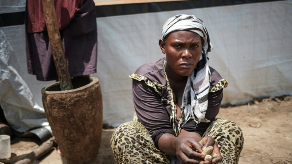 "Le lac Tanganyika vomit": au Burundi, l'eau monte et d&eacute;place les populations
