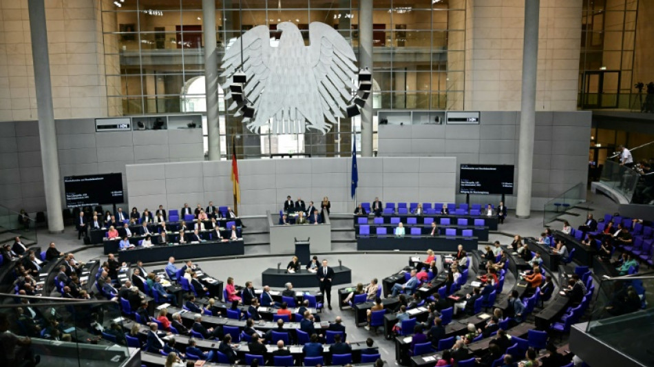 Union und SPD wollen Ordnungsgelder gegen p&ouml;belnde Abgeordneten verdoppeln