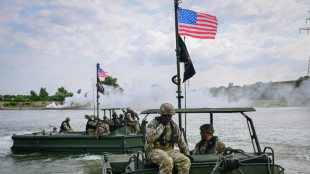 Les Etats-Unis r&eacute;duisent leur pr&eacute;sence militaire en Europe, mais sans "retrait"