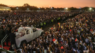 Papst beendet gro&szlig;e Asien-Pazifik-Reise und trotzt Zweifeln an seiner Gesundheit