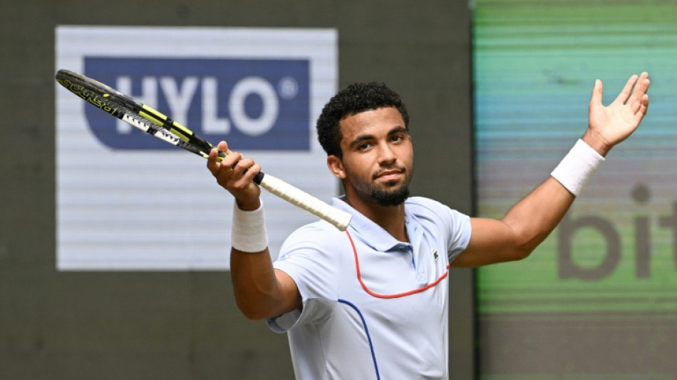 Franc&ecirc;s Arthur Fils surpreende e vence Zverev na final do ATP 500 de Hamburgo